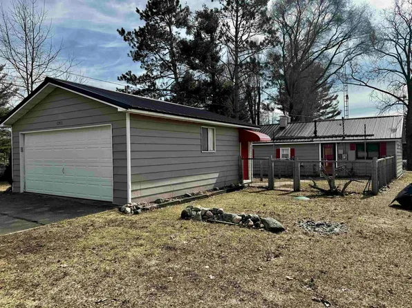 6740 Ridge Rd, Harrison, MI 48625