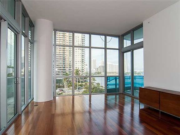 5th image of 1331 Brickell Bay Dr APT 602
