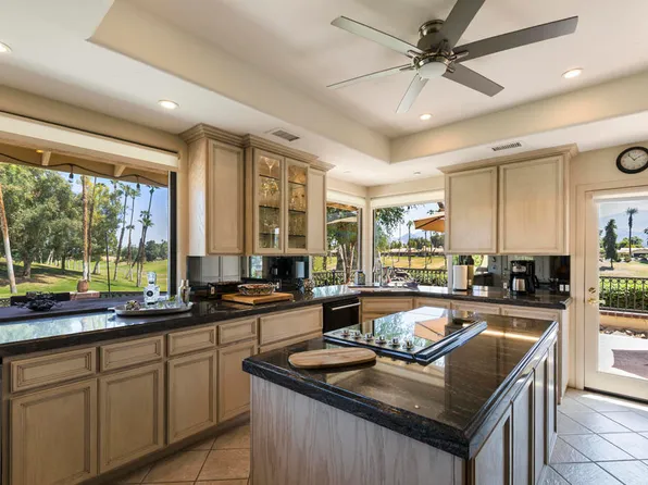 302 Serena Dr, Palm Desert, CA 92260