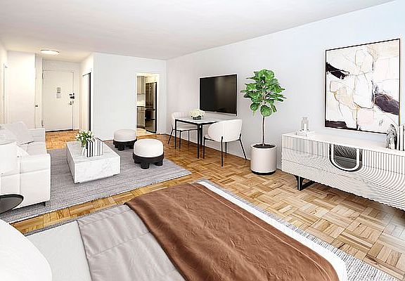 3rd image of 136 E 56th St APT 6F
