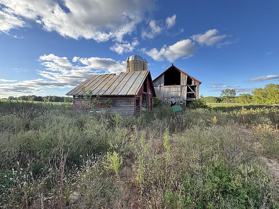 3rd image of N6263 STATE ROAD 22