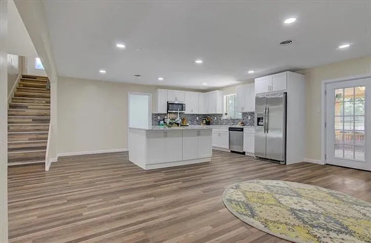 4327 McFarland Cir — Photo 11