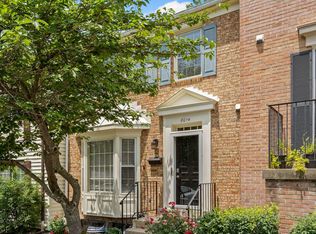 8014 Sleepy View Ln, Springfield, VA 22153