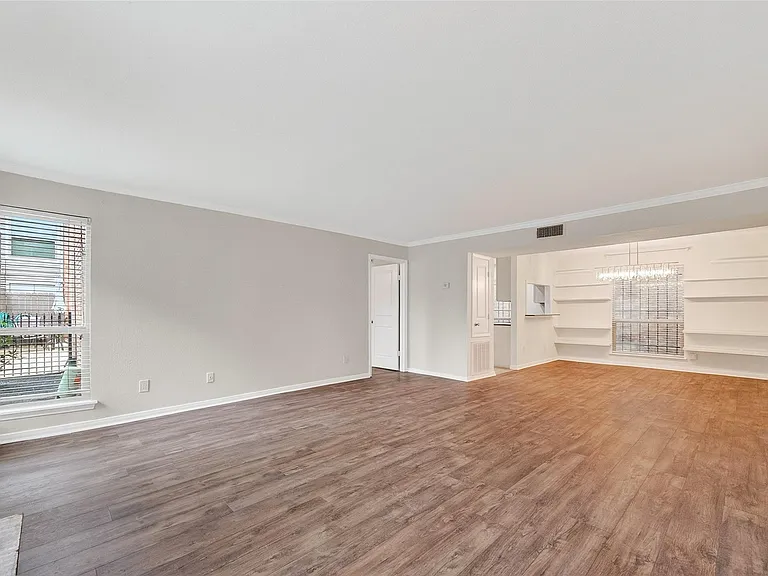 3700 W Clay St #227 — Photo 6