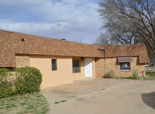 907 SW 8th St, Seminole, TX 79360