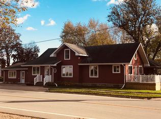 112 College St, Peterson, IA 51047