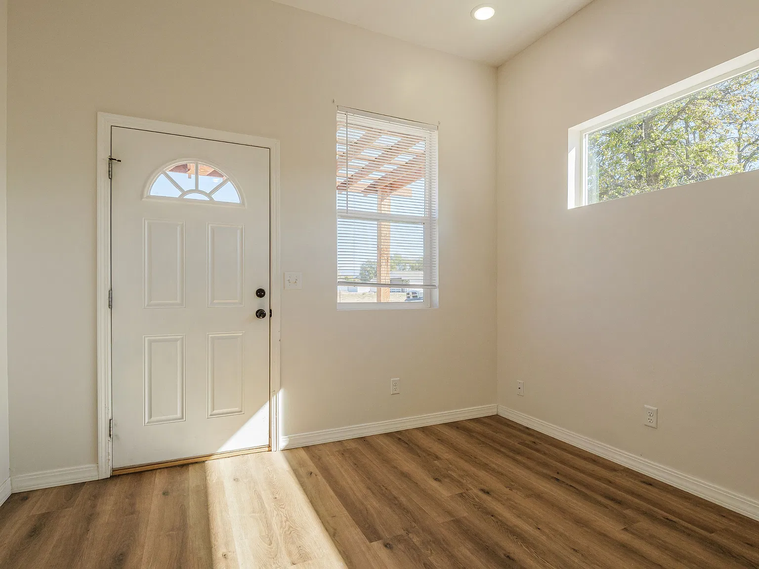 303 Mountain View Street - A — Photo 2