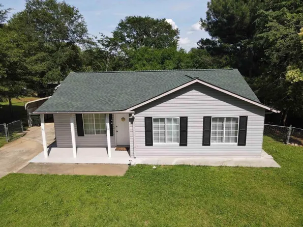 710 Amy Gray St, Greer, SC 29651