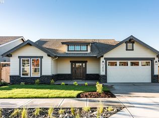 1417 Huckleberry Ave, Dallas, OR