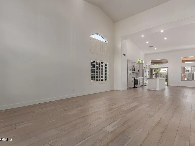 5127 E Charleston Ave — Photo 4