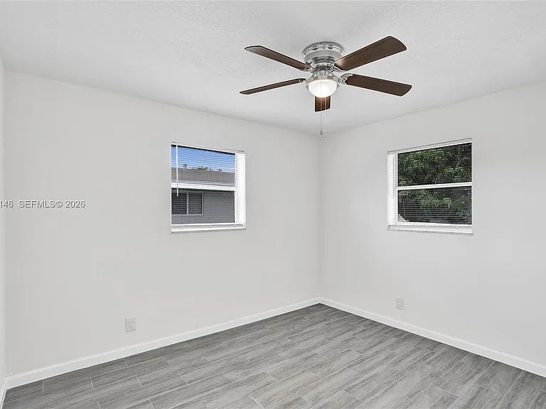 5900 NW 19th St #B — Photo 14