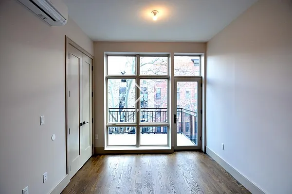 Rented by Yaffa Realty LLC | media 43