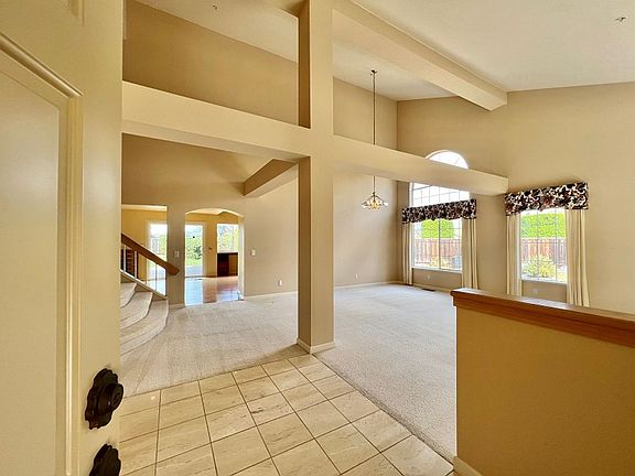 3rd image of 4428 Malaga Way