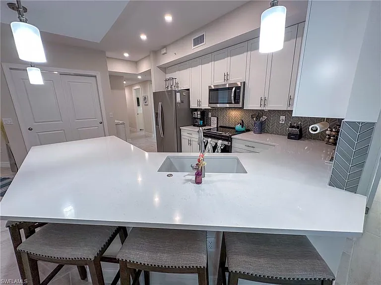 220 Indies Dr E #101 — Photo 17