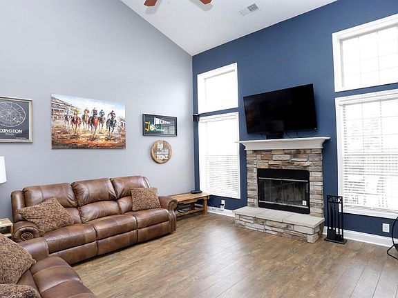 5th image of 985 Jouett Creek Dr