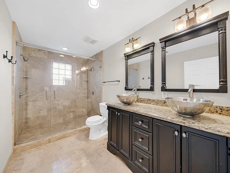 4021 Bayview Dr — Photo 25