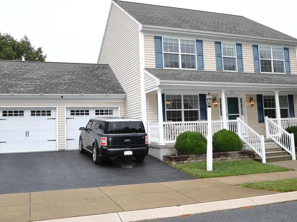 251 Cool Creek Way, Lancaster, PA 17602