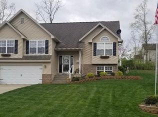 517 Cresthaven Dr, Lawrenceburg, IN 47025