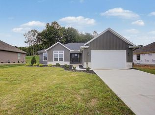 208 Plymouth Rd, Mount Vernon, OH 43050