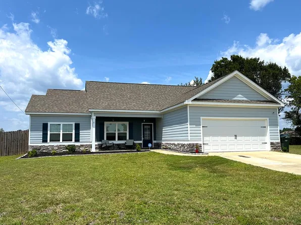 2 Belmont Dr, Fort Mitchell, AL 36856