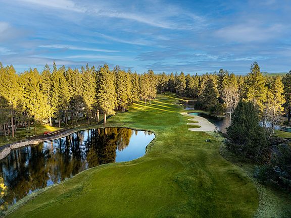 5th image of 60786 Currant Way