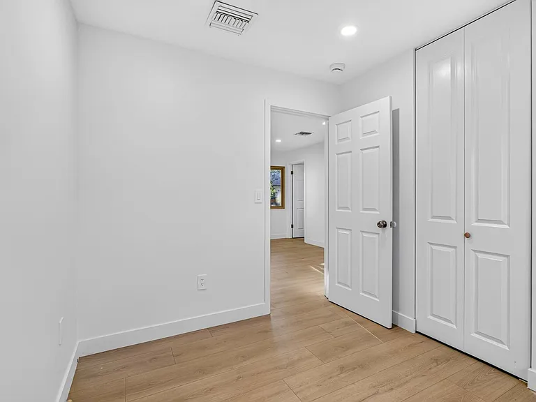 6944 Beckett St — Photo 16