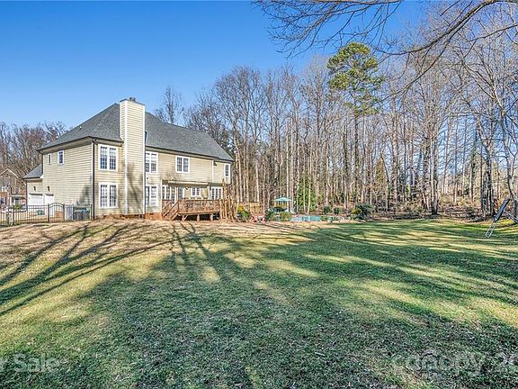 5th image of 107 Huntfield Way