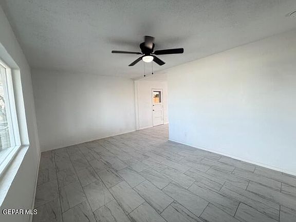 3rd image of 7860 Holly Pl