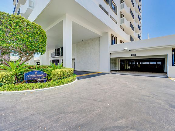 5th image of 1208 Marine Way #308