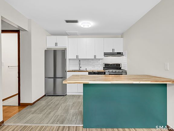 4th image of 27 Cottonwood Road #27