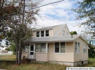 325 E Lakewood Ave, Ocean Gate, NJ 08740