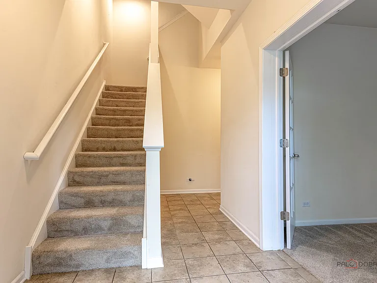 409 Alpine Springs Dr — Photo 3