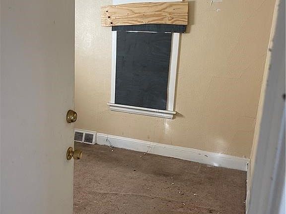 2nd image of 2838 E 124th St