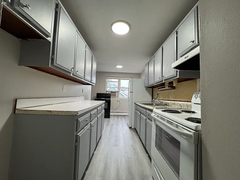 256-D3 S Marshall St #D3 — Photo 3