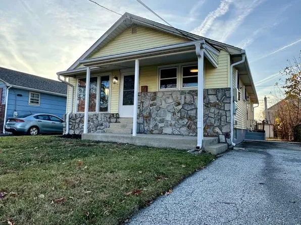 321 Erickson Ave, Essington, PA 19029