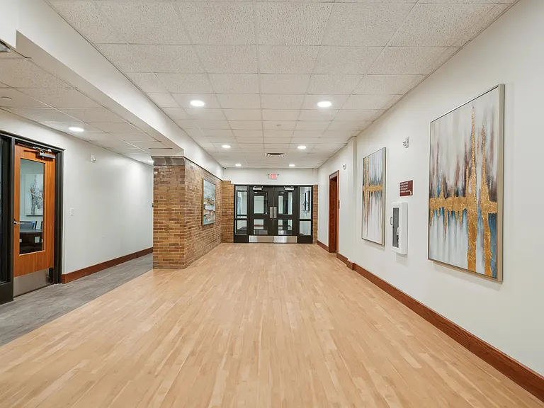 45 Lexington Ave NW — Photo 12