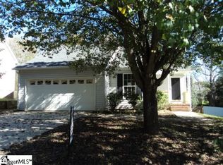 13 Greyleaf Ct, Simpsonville, SC 29680