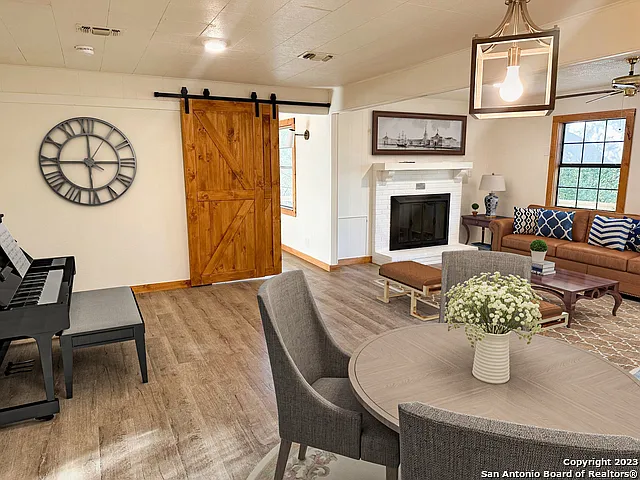 502 Cypress St — Photo 14