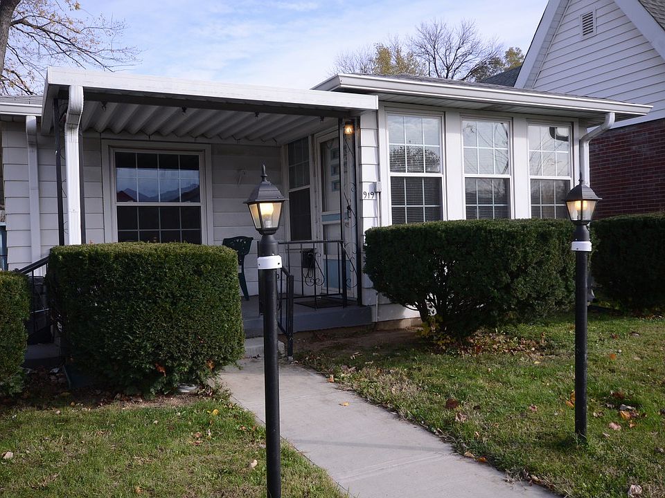 1st image of 919 N Linwood Ave