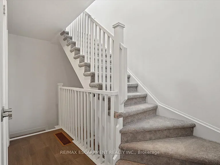 1121 Cooke Blvd #37 — Photo 8