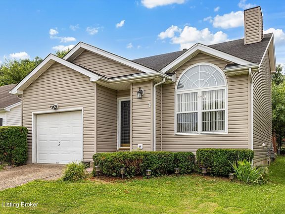 2nd image of 10504 Pinoak View Dr