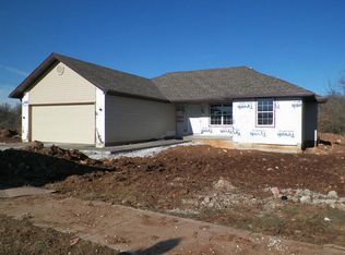 2867 W Setting Sun Dr, Springfield, MO 65807