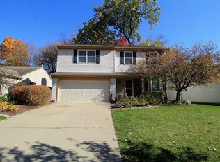 1614 Andover Blvd, Howell, MI 48843