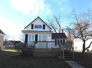 321 N Mill St, Decorah, IA 52101