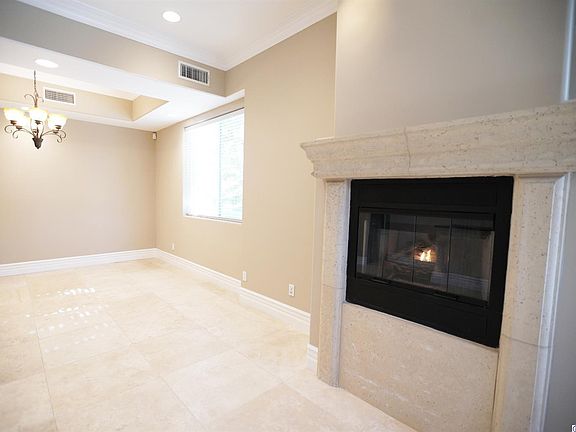 4th image of 18245 Burbank Blvd Unit 113
