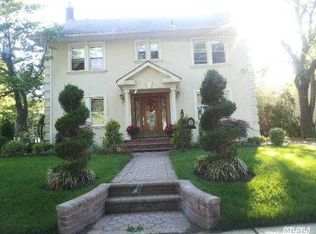 97 Fairway Dr, Hempstead, NY 11550