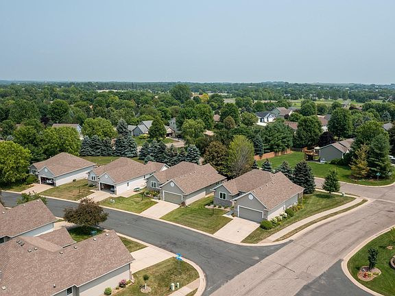 3rd image of 2119 Park Pointe Dr
