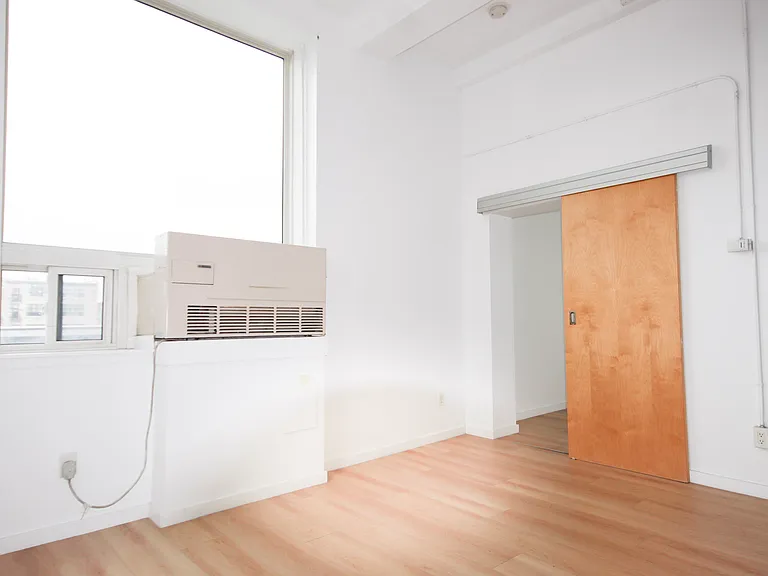 35 Water St S #306 — Photo 7