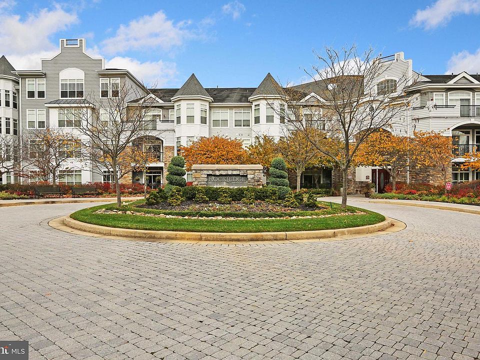 1st image of 2800 Stone Cliff Dr Unit 310