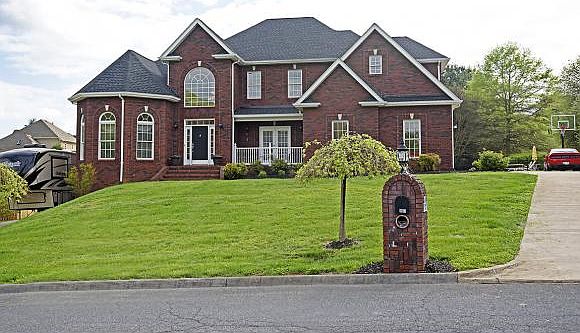 1st image of 1113 Wiembley Dr